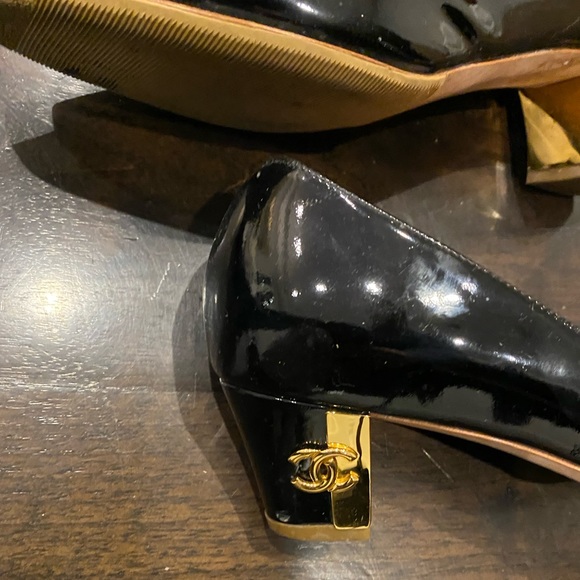 Rare Chanel Patent Two Tone Heels - Picture 12 of 12